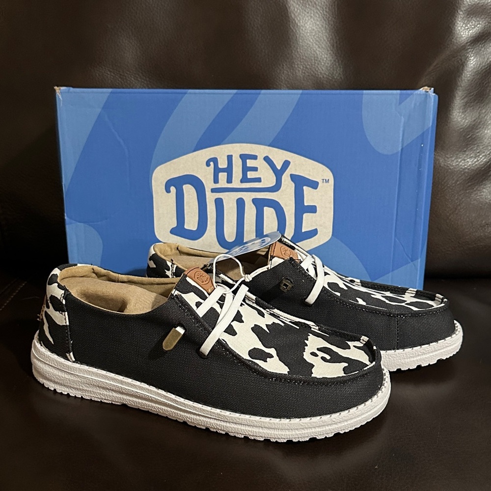 Hey Dude Wendy Animal Black/Cow size 8
